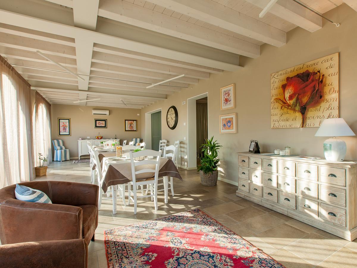 B&B Ca Dea Calle Vallà Екстериор снимка
