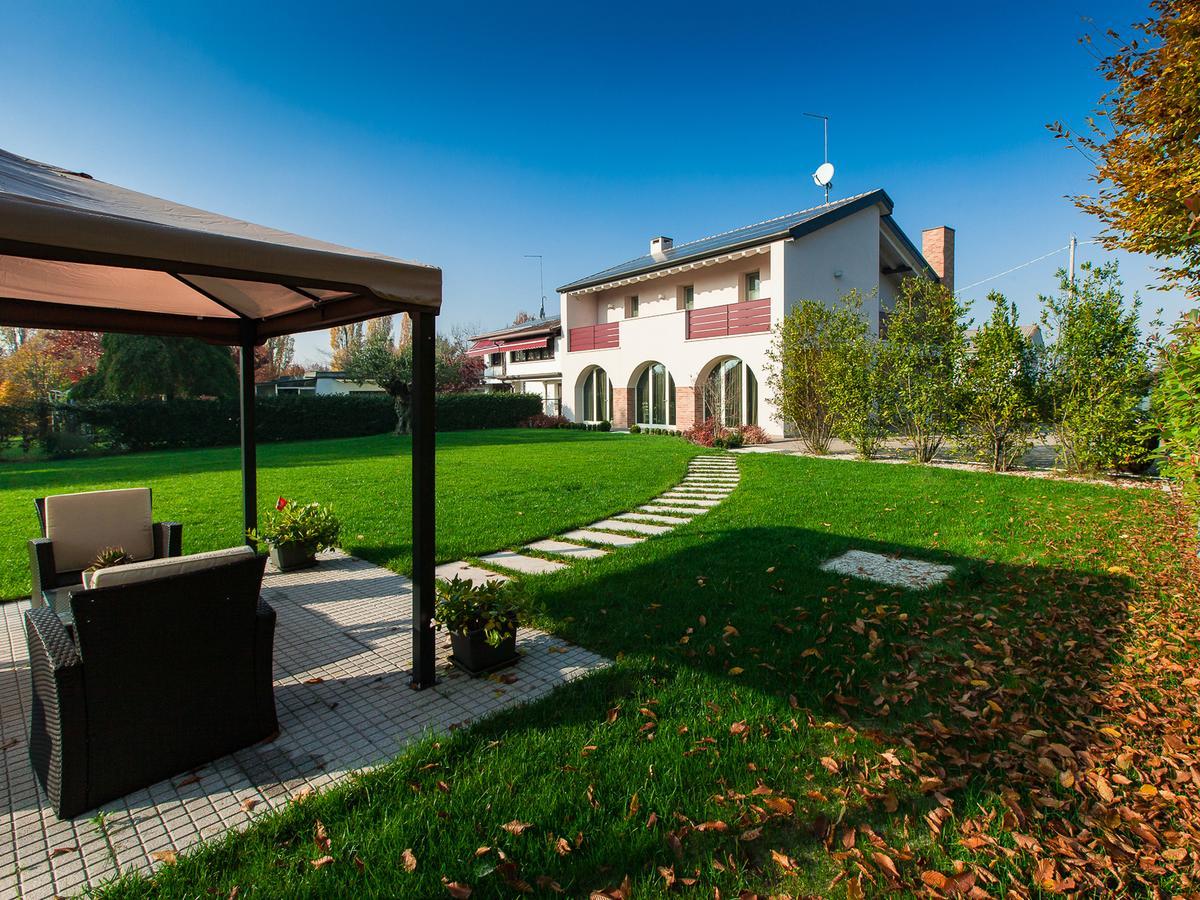 B&B Ca Dea Calle Vallà Екстериор снимка