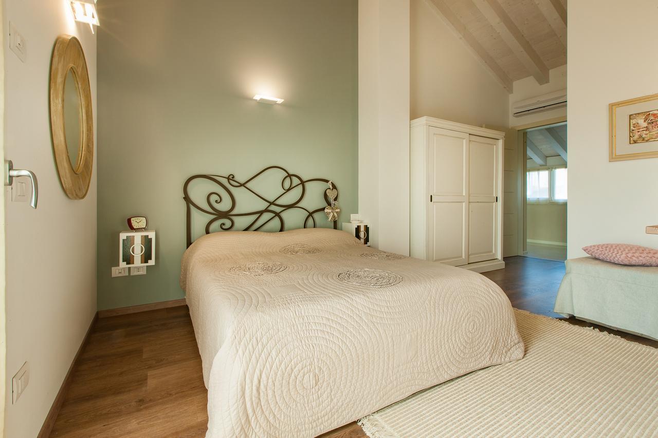 B&B Ca Dea Calle Vallà Екстериор снимка
